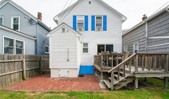 33 Slocum St, Newport, RI 02840