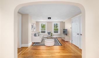 1056 Pontiac Ave, Cranston, RI 02920