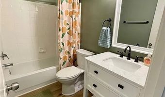 1035 Barnett Shoals Rd 528, Athens, GA 30605