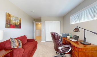 3221 N Heritage Ln, Arlington Heights, IL 60004