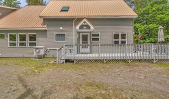 30 Beaver Bog Ln, Abbot, ME 04406