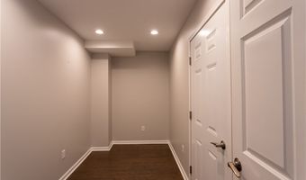 8989 Iroquois St, Angola, NY 14006