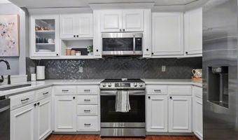 72 E 1600 Rd, Baldwin City, KS 66006