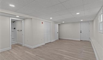 17 Auburn Ave, Johnston, RI 02919