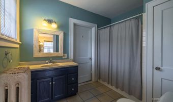 171 E State St, Athens, OH 45701