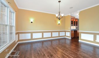 3260 Nottingham Dr, Algonquin, IL 60102