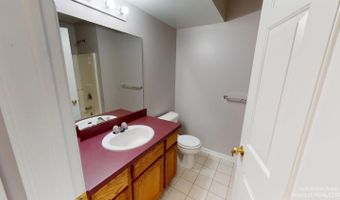 2666 S Knightsbridge Cir, Ann Arbor, MI 48105