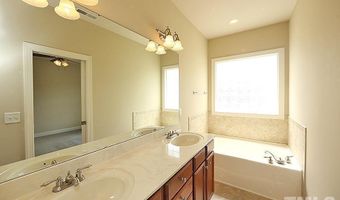 5012 Sunny Creek Ln, Apex, NC 27502