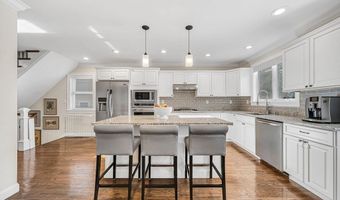 27 Beryl St, Boston, MA 02131