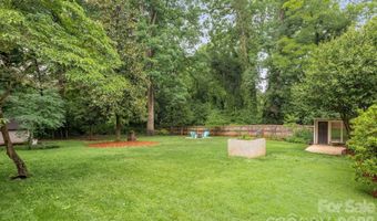 3227 Driftwood Dr, Charlotte, NC 28205