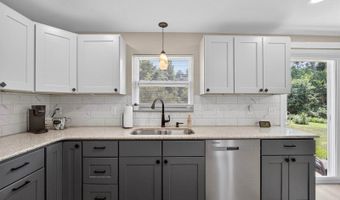 2410 Lovewood Dr, Wisconsin Rapids, WI 54494