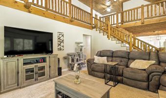 3085 Peerless Rd, Bedford, IN 47421