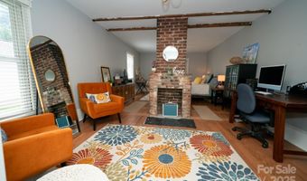 1712 Umstead St, Charlotte, NC 28205