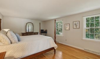 14 High Hill Rd, Canton, CT 06019