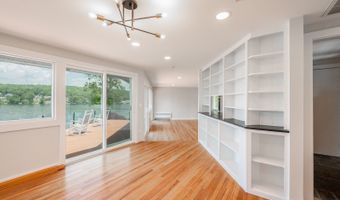 100 N Lake Shore Dr, Brookfield, CT 06804