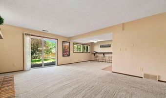 15769 Hayes Trl, Apple Valley, MN 55124