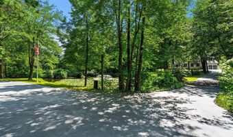 85 Maple Ave, Atkinson, NH 03811