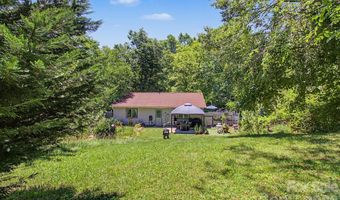 102 Wicklow Dr, Asheville, NC 28806