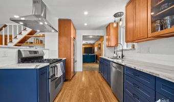 8024 Wisteria St, Anchorage, AK 99502