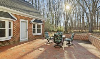 5512 DUNSMORE Rd, Alexandria, VA 22315