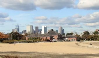 244 L St 4, Boston, MA 02127