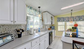 1019 Royal Palm Dr, Barefoot Bay, FL 32976