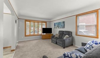 8904 Becker Ave, Allen Park, MI 48101