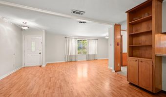 8067 Queenswood Ct, Baton Rouge, LA 70806