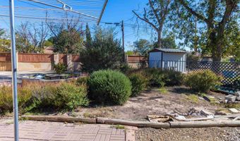 412 S Lake St, Carlsbad, NM 88220