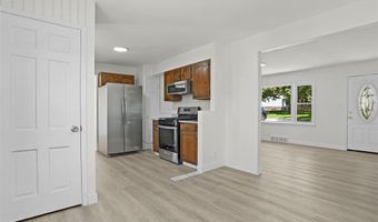 7025 Greenholly Dr, Affton, MO 63123