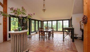 859 Whitehill Rd, Barnet, VT 05821