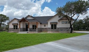117 Pioneer Trl, Adkins, TX 78101