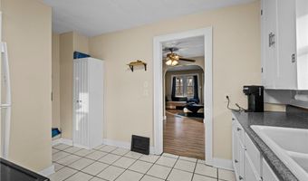 640 Plainfield Rd, Akron, OH 44312