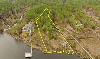11 Starboard Ct, Aurora, NC 27806