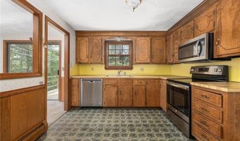 91 Inez Dr, North Kingstown, RI 02852