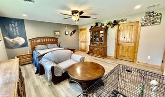 379540 N Shore Dr, Aberdeen, SD 57401