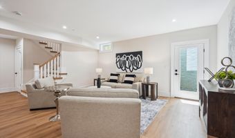 6508 CALLANDER Dr, Bethesda, MD 20817