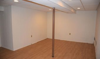 3393 Burbank Dr, Ann Arbor, MI 48105