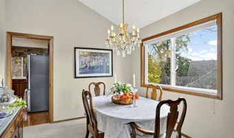 6656 SW 162ND Dr, Beaverton, OR 97007