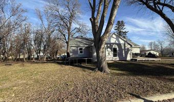 802 7th Ave, Alton, IA 51003