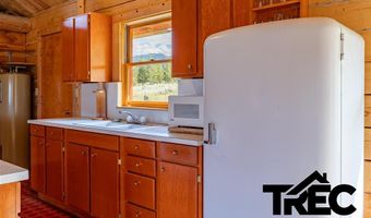 17 Rustic Rd, Cody, WY 82414