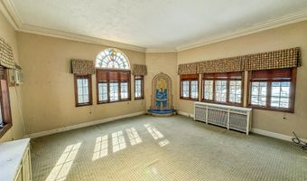 112 Oxford Pl, Bergenfield, NJ 07621