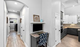 156 Crescent Rdg, Adkins, TX 78101