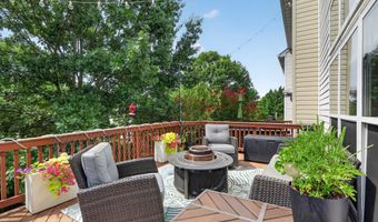 5155 BALLYCASTLE Cir, Alexandria, VA 22315