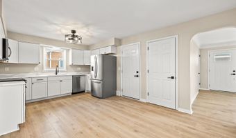 100 Crowthers Dr, Hamilton, OH 45013