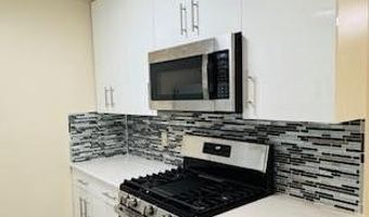 4957 AMERICANA Dr 106, Annandale, VA 22003