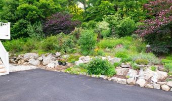 8 Pond Dr, Alloway, NJ 07422
