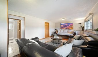 365 W Myrick Ave, Addison, IL 60101