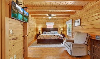 128 Twin View Dr, Carroll, NH 03598