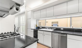 1927 Glendon 301, Los Angeles, CA 90025